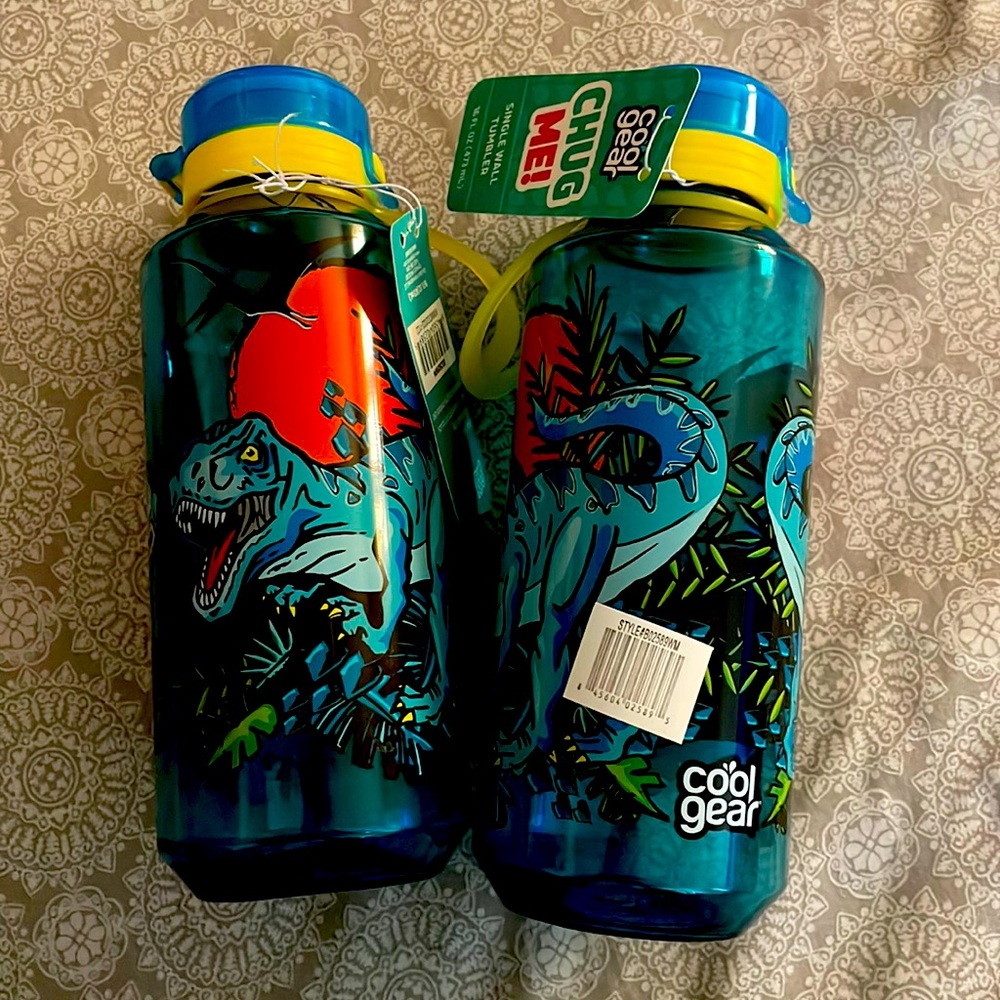 NWT dinosaur bottles